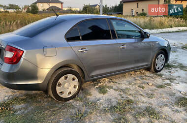 Лифтбек Skoda Rapid 2013 в 