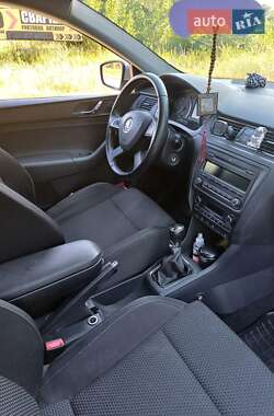 Лифтбек Skoda Rapid 2013 в 