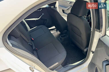 Лифтбек Skoda Rapid 2013 в 