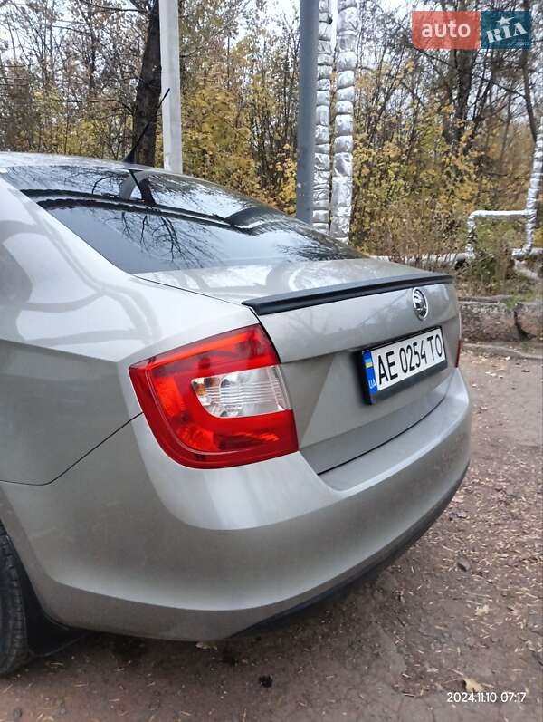 Лифтбек Skoda Rapid 2013 в Кривом Роге
