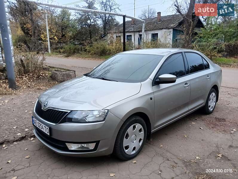 Лифтбек Skoda Rapid 2013 в Кривом Роге