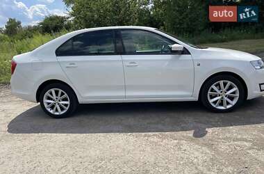 Лифтбек Skoda Rapid 2013 в 