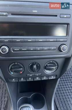 Лифтбек Skoda Rapid 2013 в 