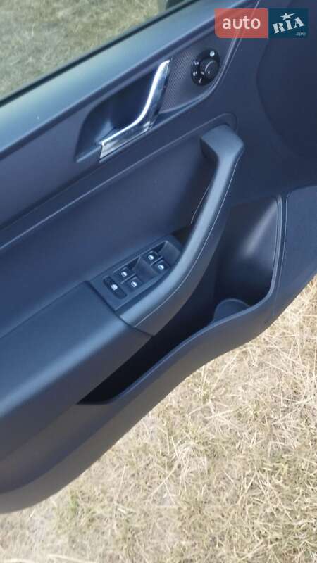 Лифтбек Skoda Rapid 2013 в Кропивницком