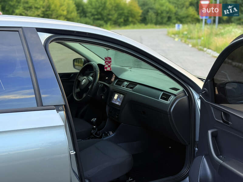 Лифтбек Skoda Rapid 2013 в Мене