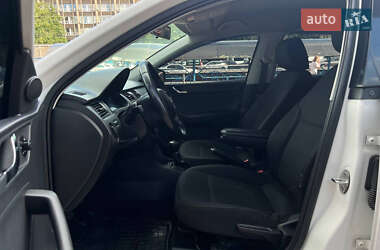 Лифтбек Skoda Rapid 2013 в 