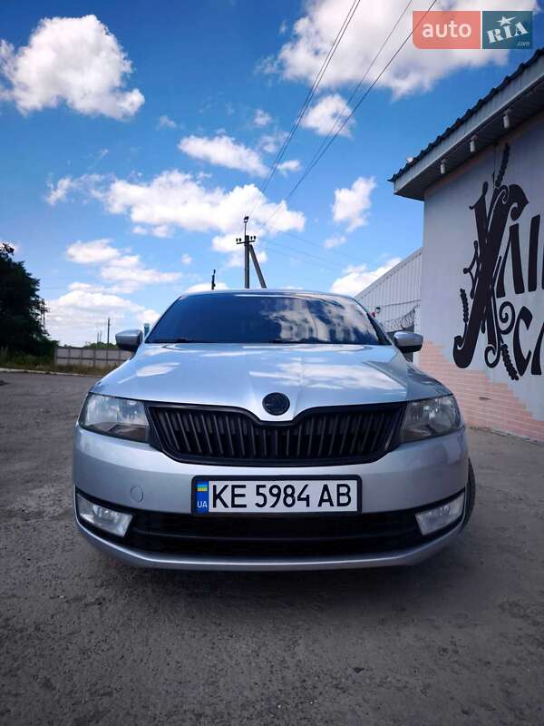 Лифтбек Skoda Rapid 2013 в Каменском