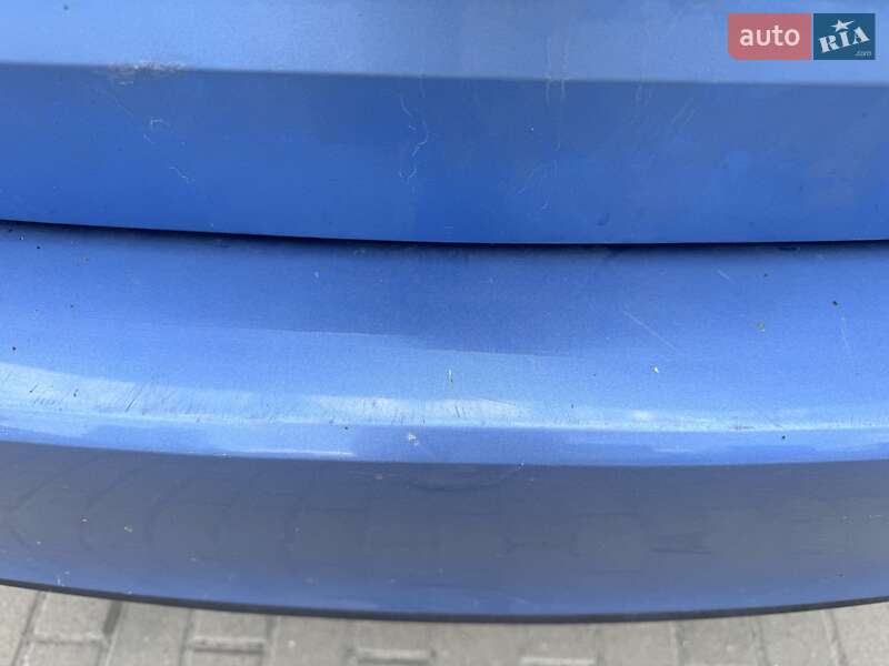 Лифтбек Skoda Rapid 2013 в Киеве фото 26 Лифтбек Skoda Rapid 2013 в Киеве