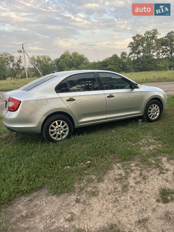 Лифтбек Skoda Rapid 2015 в Богодухове фото 4 Лифтбек Skoda Rapid 2015 в Богодухове