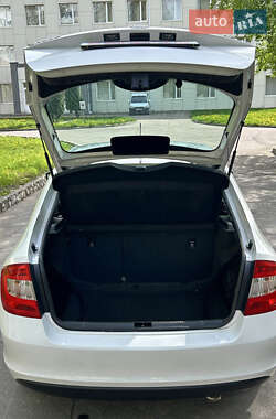 Лифтбек Skoda Rapid 2013 в 