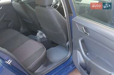 Лифтбек Skoda Rapid 2016 в 
