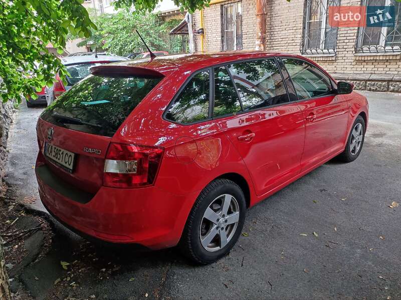 Хэтчбек Skoda Rapid 2013 в Киеве