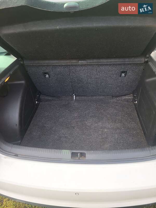 Хэтчбек Skoda Rapid 2014 в Скалате фото 11 Хэтчбек Skoda Rapid 2014 в Скалате