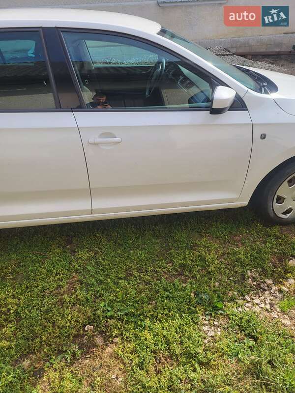 Хэтчбек Skoda Rapid 2014 в Скалате фото 20 Хэтчбек Skoda Rapid 2014 в Скалате