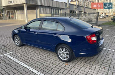 Лифтбек Skoda Rapid 2015 в 