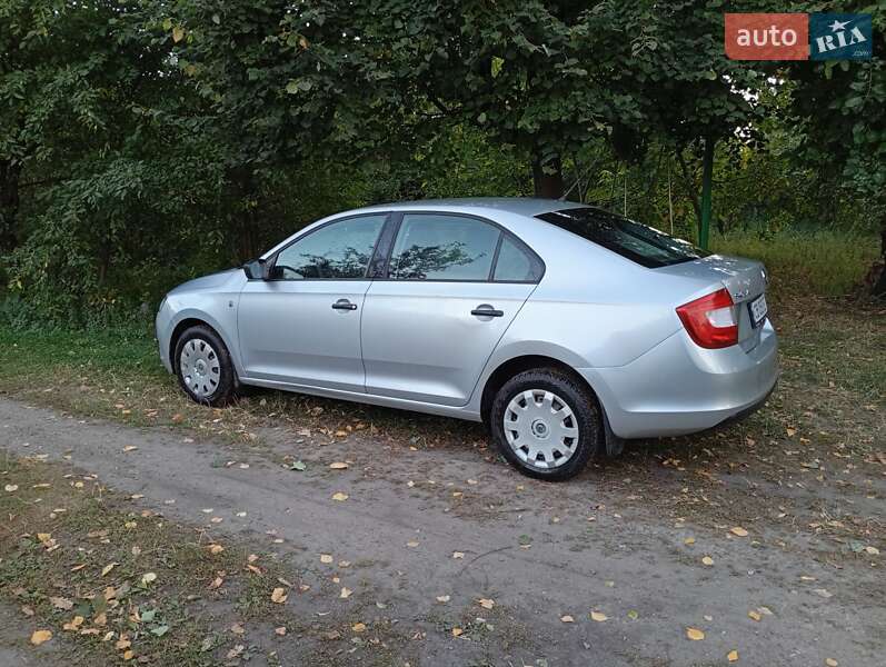 Лифтбек Skoda Rapid 2013 в Чернигове фото 5 Лифтбек Skoda Rapid 2013 в Чернигове