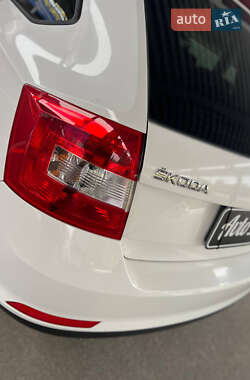 Лифтбек Skoda Rapid 2015 в 