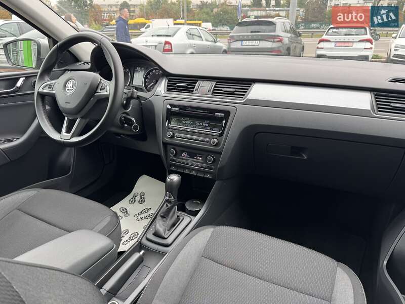 Лифтбек Skoda Rapid 2015 в Киеве