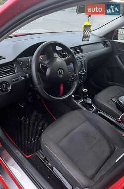 Лифтбек Skoda Rapid 2013 в 