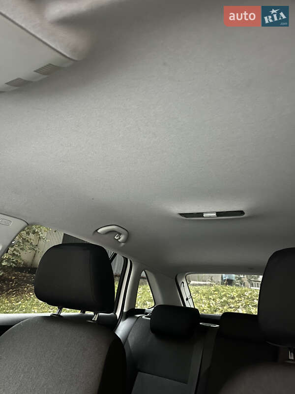 Хэтчбек Skoda Rapid 2015 в Киеве фото 15 Хэтчбек Skoda Rapid 2015 в Киеве