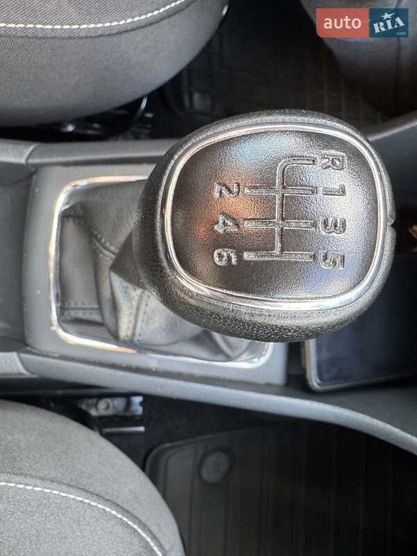 Лифтбек Skoda Rapid 2013 в Краматорске фото 30 Лифтбек Skoda Rapid 2013 в Краматорске