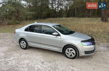 Ліфтбек Skoda Rapid 2014 в Кам'янському