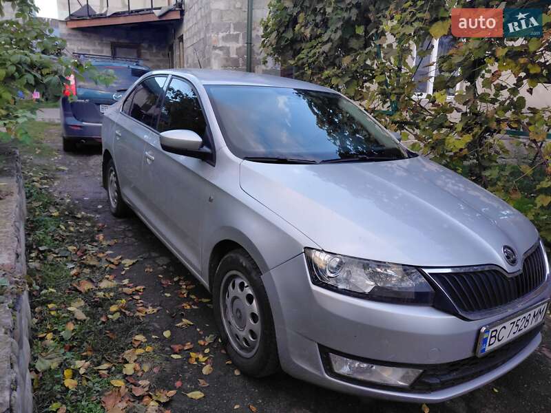 Хэтчбек Skoda Rapid 2014 в Львове