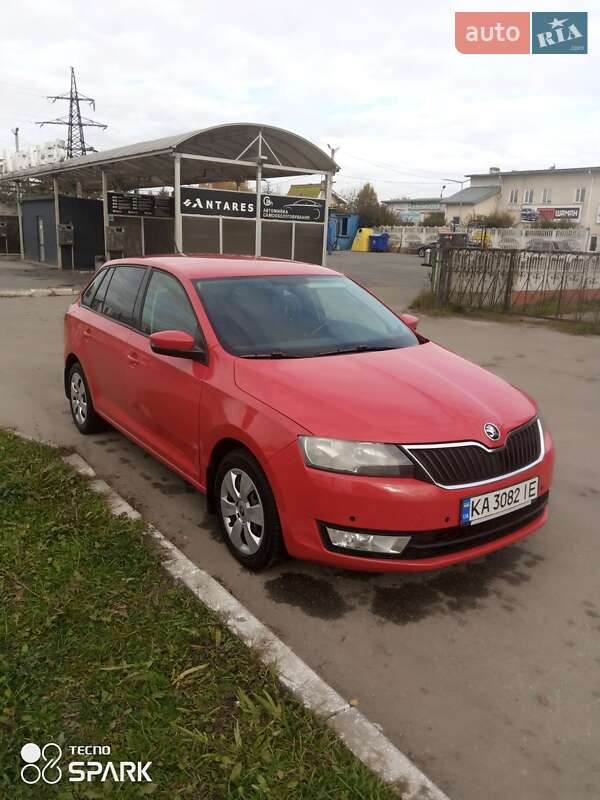 Хетчбек Skoda Rapid 2015 в Івано-Франківську