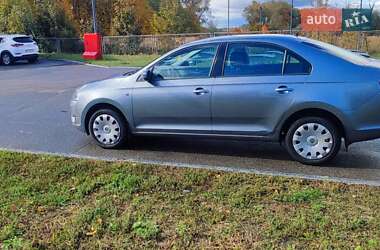 Лифтбек Skoda Rapid 2013 в 