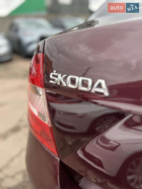 Лифтбек Skoda Rapid 2013 в Чернигове фото 17 Лифтбек Skoda Rapid 2013 в Чернигове