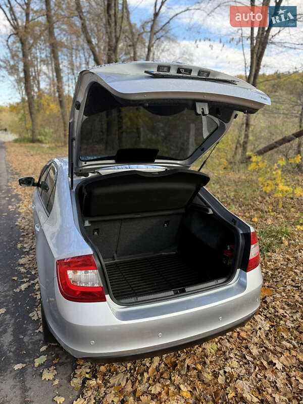 Лифтбек Skoda Rapid 2013 в Ивано-Франковске