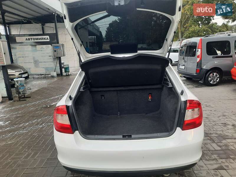 Лифтбек Skoda Rapid 2014 в Ровно фото 13 Лифтбек Skoda Rapid 2014 в Ровно