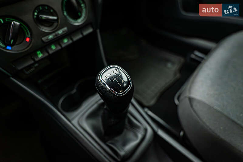 Седан Skoda Rapid 2018 в Киеве фото 13 Седан Skoda Rapid 2018 в Киеве