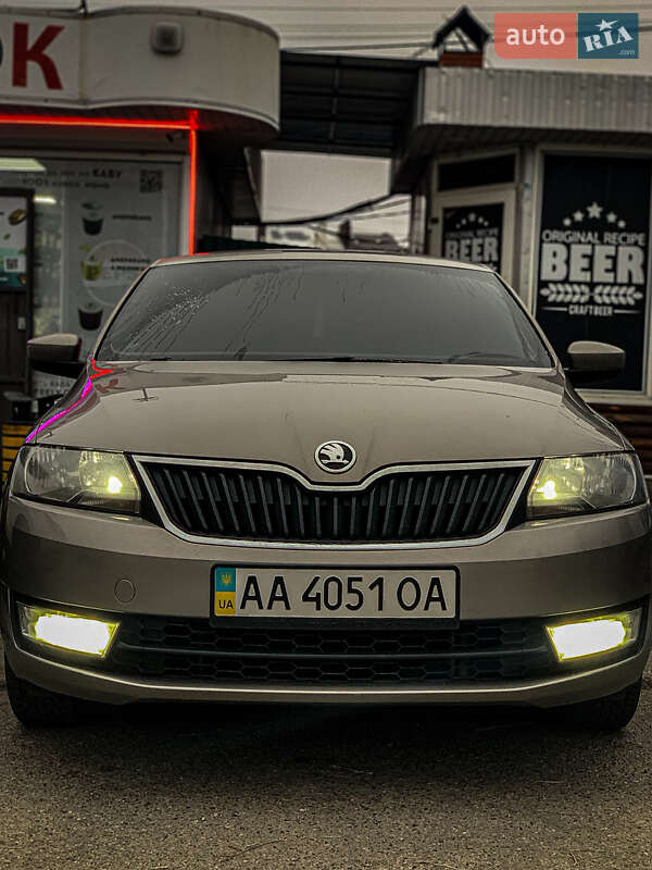 Лифтбек Skoda Rapid 2013 в Киеве
