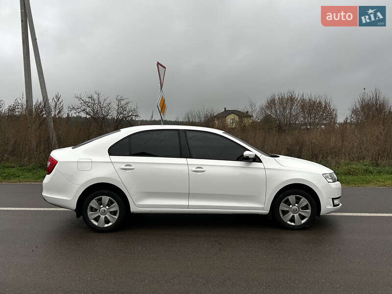 Лифтбек Skoda Rapid 2016 в Киеве