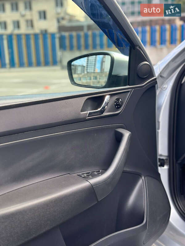 Ліфтбек Skoda Rapid 2015 в Києві фото 12 Ліфтбек Skoda Rapid 2015 в Києві