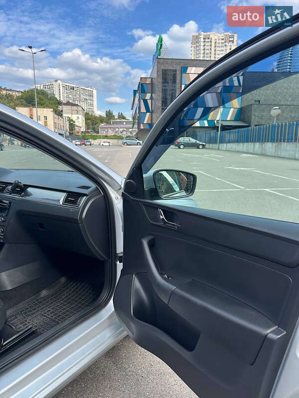 Ліфтбек Skoda Rapid 2015 в Києві фото 15 Ліфтбек Skoda Rapid 2015 в Києві