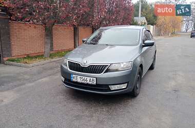 Хэтчбек Skoda Rapid 2013 в Днепре