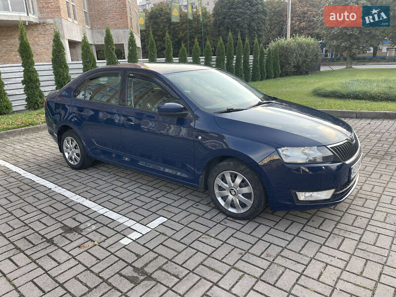 Лифтбек Skoda Rapid 2015 в Луцке