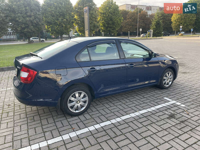 Лифтбек Skoda Rapid 2015 в Луцке