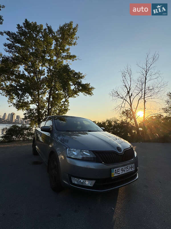 Ліфтбек Skoda Rapid 2013 в Дніпрі фото 2 Ліфтбек Skoda Rapid 2013 в Дніпрі