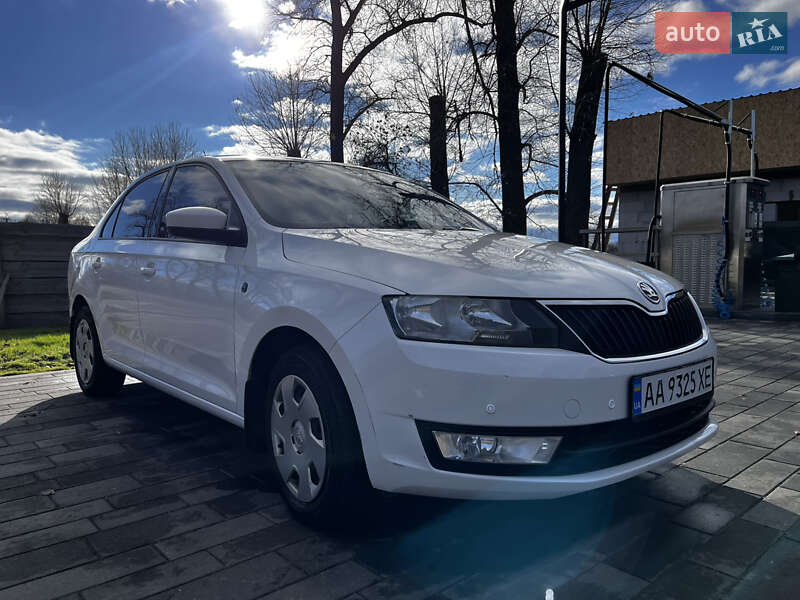 Лифтбек Skoda Rapid 2015 в Киеве фото 10 Лифтбек Skoda Rapid 2015 в Киеве