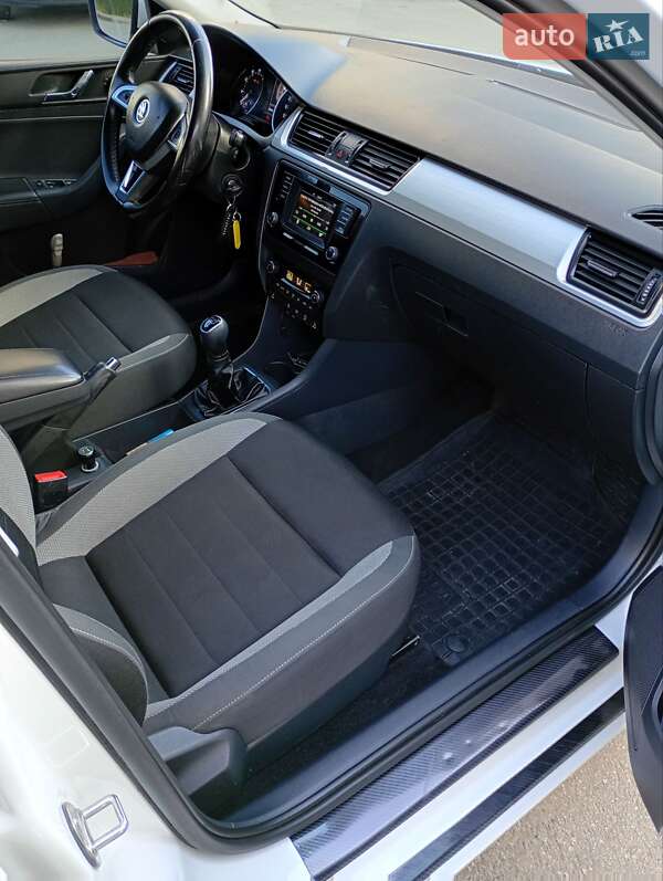 Лифтбек Skoda Rapid 2016 в Киеве фото 10 Лифтбек Skoda Rapid 2016 в Киеве