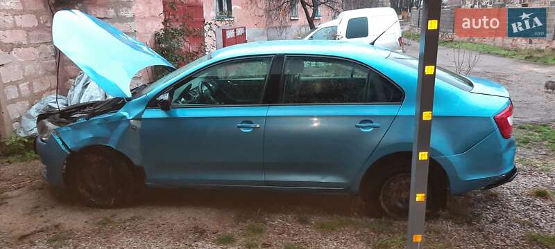 Хетчбек Skoda Rapid 2013 в Помічній
