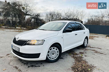 Ліфтбек Skoda Rapid 2015 в Ромнах