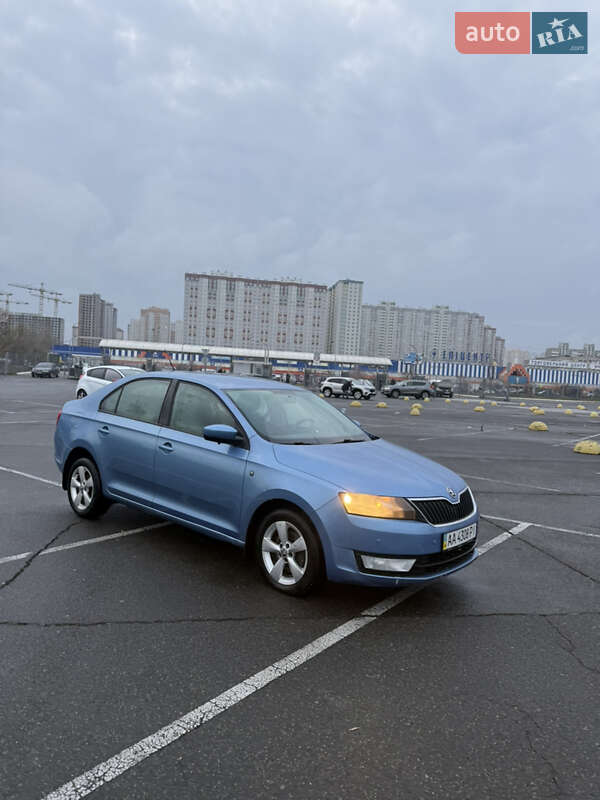 Лифтбек Skoda Rapid 2013 в Киеве фото 12 Лифтбек Skoda Rapid 2013 в Киеве