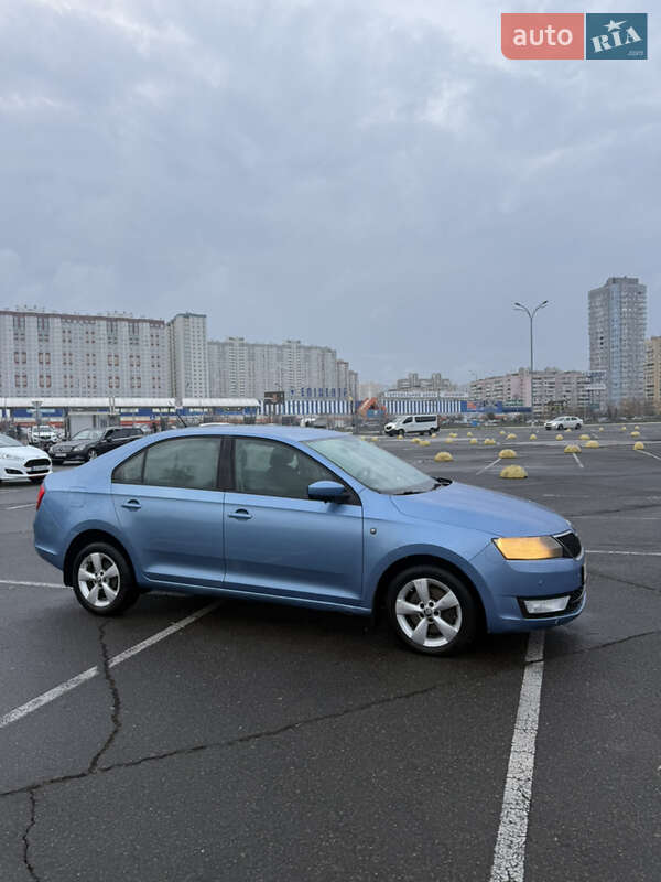 Лифтбек Skoda Rapid 2013 в Киеве фото 31 Лифтбек Skoda Rapid 2013 в Киеве