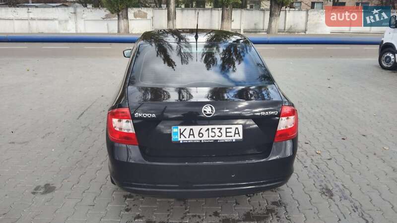 Хэтчбек Skoda Rapid 2015 в Киеве фото 2 Хэтчбек Skoda Rapid 2015 в Киеве