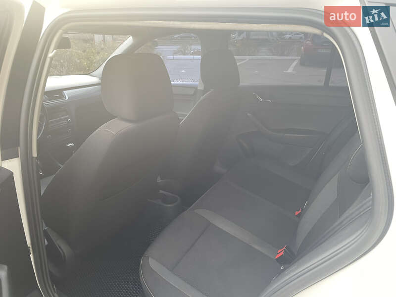 Хэтчбек Skoda Rapid 2014 в Харькове фото 10 Хэтчбек Skoda Rapid 2014 в Харькове