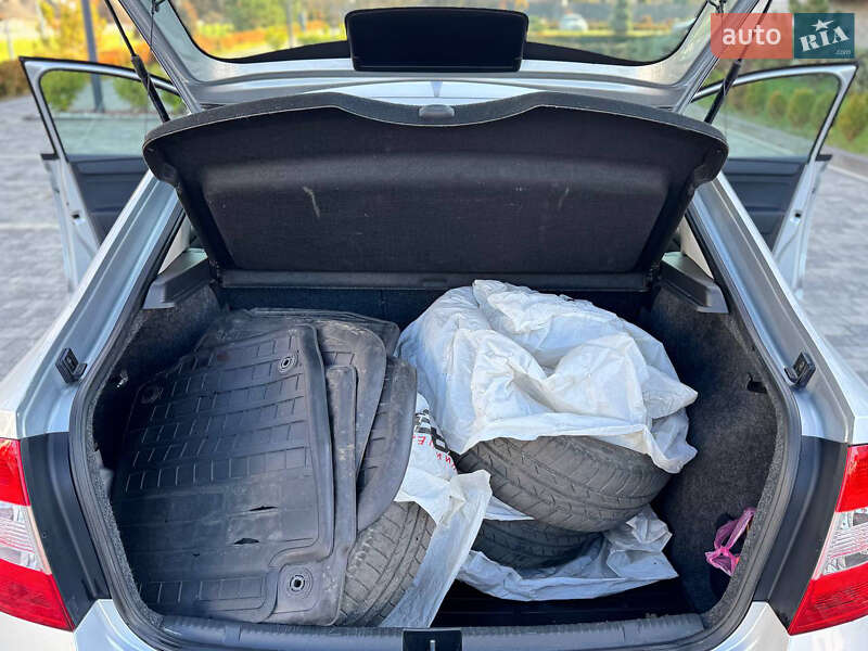 Хэтчбек Skoda Rapid 2013 в Мукачево